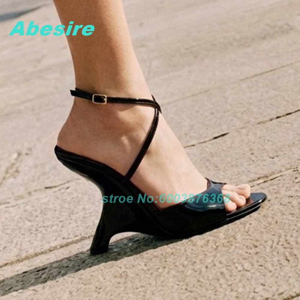 Women'S Shoes Y2K - Siyah Rugan Deri Peep Toe Sandaletler