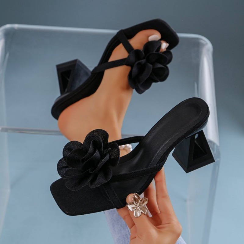 Square Toe Mule - Bayan 3D Çiçek Dekor Sandalet Üçgen